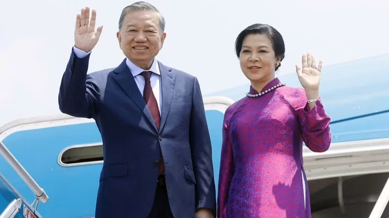 Tổng Bí thư, Chủ tịch nước Tô Lâm và Phu nhân cùng Đoàn đại biểu cấp cao Việt Nam lên đường thăm cấp Nhà nước tới Philippines từ ngày 31/5 đến ngày 1/6/2026. Ảnh: TTXVN