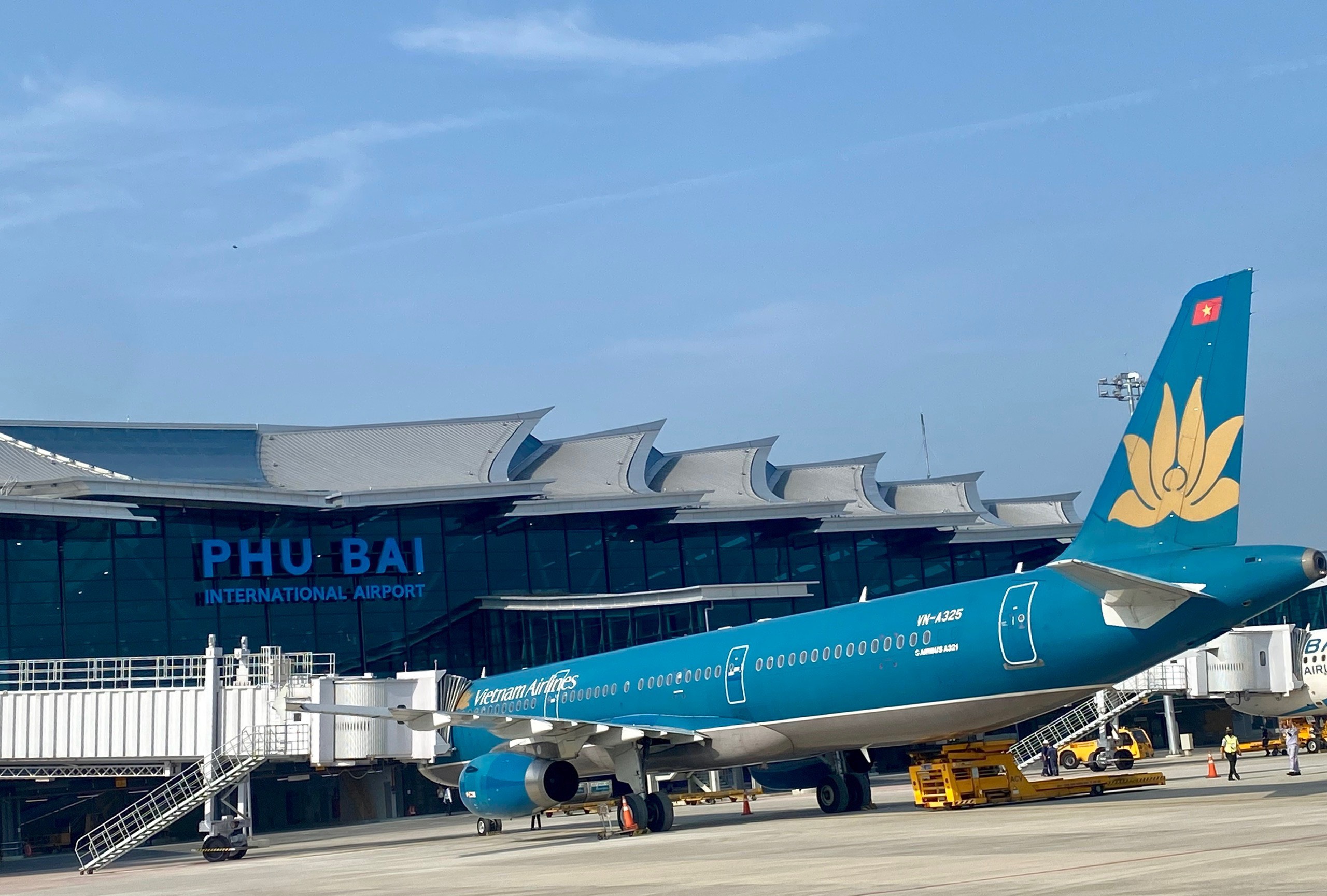 Cảng Hàng không quốc tế Phú Bài.