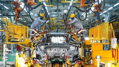 Manufacturing sector records improvements in new orders and output: S&P Global 