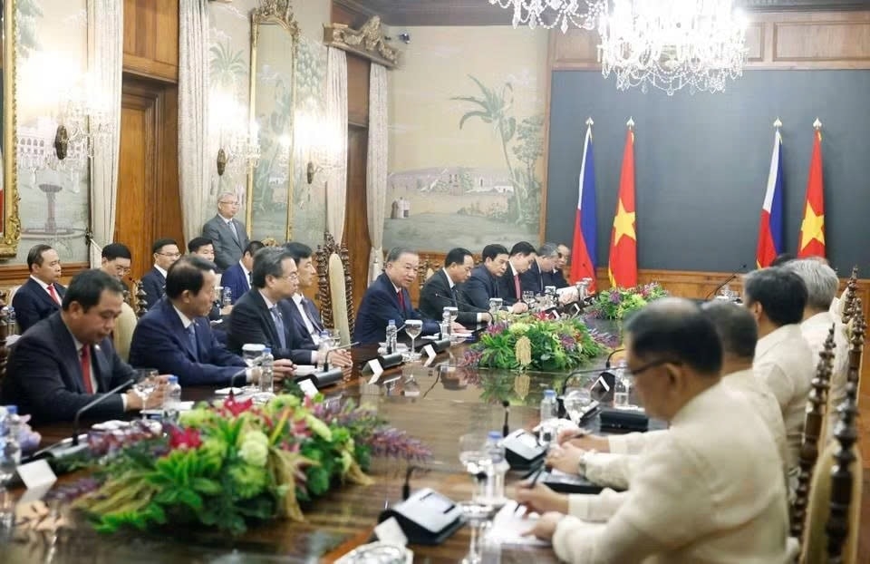 Tổng Bí thư, Chủ tịch nước Tô Lâm và Tổng thống Philippines Ferdinand Romualdez Marcos Jr. hội đàm cấp Nhà nước. Ảnh: TTXVN