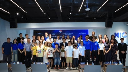 Road to English 2026 program held in Hanoi