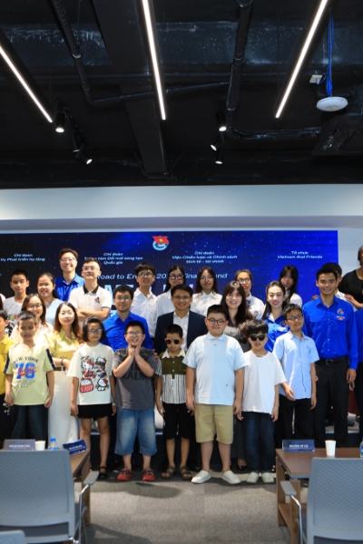 Road to English 2026 program held in Hanoi