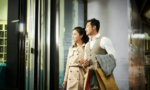Thị trường hàng xa xỉ tại Trung Quốc sôi động trở lại