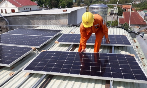 TP.Hồ Chí Minh: Điện mặt trời mái nhà mở hướng mới cho bài toán an ninh năng lượng đô thị