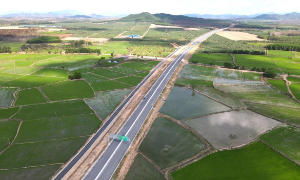 Đẩy nhanh tiến độ hoàn thành cao tốc Khánh Hòa-Buôn Ma Thuột trước ngày 2/9