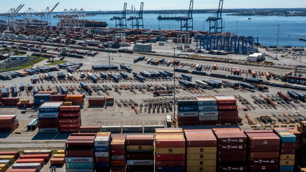 USTR đề xuất Mỹ áp thuế quan 10-12,5% lên 60 quốc gia và vùng lãnh thổ