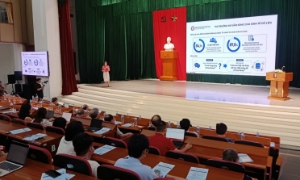 Bà Nguyễn Thị Ngọc Dung, Chánh Văn phòng Hiệp hội Dữ liệu Quốc gia, chia sẻ tại Hội thảo ECOTECH 2026 