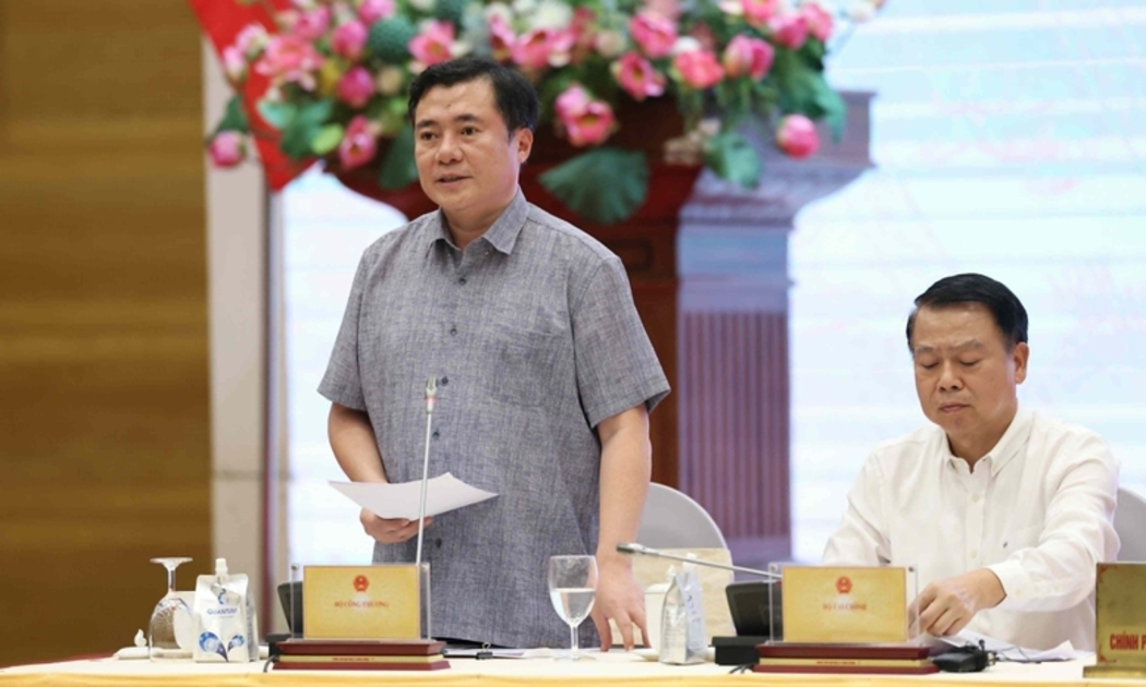 Bộ Công Thương kiểm soát xăng E10 từ pha trộn đến bán lẻ, bảo vệ quyền lợi người tiêu dùng
