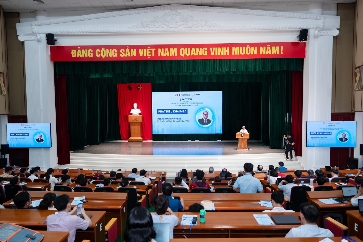 Theo PGS.TS. Huỳnh Quyết Thắng, Phó Giám đốc Đại học Bách khoa Hà Nội, sự phát triển nhanh chóng của AI đang đặt ra những yêu cầu mới đối với năng lực làm chủ công nghệ của Việt Nam