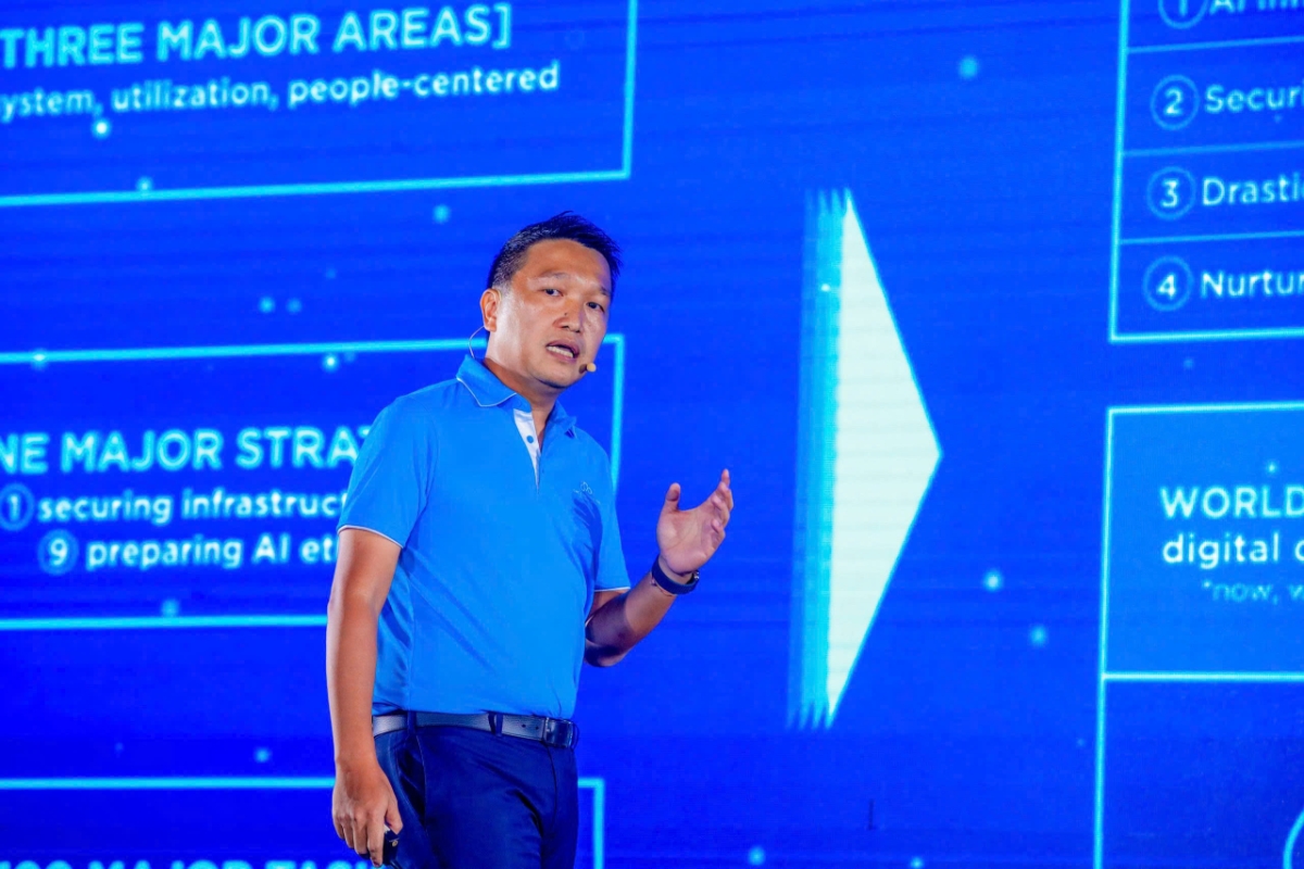 Tân CEO CMC Đặng Tùng Sơn có nền tảng học vấn kết hợp giữa công nghệ, viễn thông và quản trị.&nbsp;