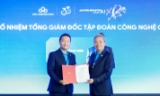 Chủ tịch CMC trao quyết định bổ nhiệm Tổng giám đốc Tập đoàn cho ông Đặng Tùng Sơn
