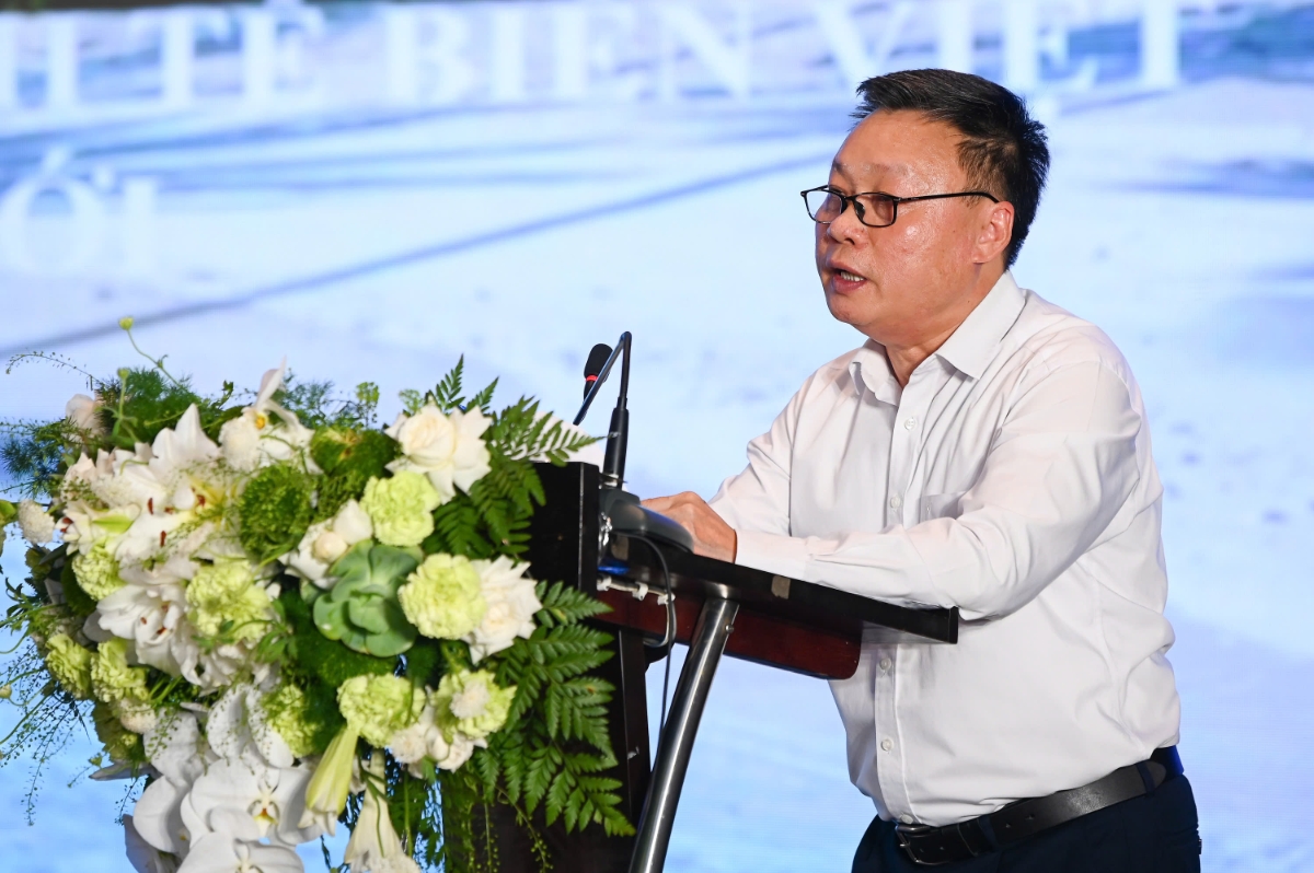 TS. Vũ Mạnh Hùng, Vụ trưởng Vụ Kinh tế ngành, Ban Chính sách, Chiến lược Trung ương phát biểu tại hội thảo.&nbsp;