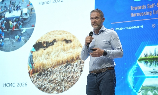 GS. Simon R. Bush: Các đô thị cần từng bước thay đổi tư duy quản lý tài nguyên, xem nước thải là đầu vào cho chu trình tuần hoàn mới, thay vì điểm cuối của quá trình sử dụng. Ảnh: BTC