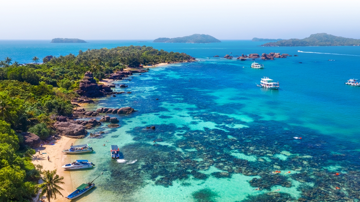 Phú Quốc sở hữu mức tăng trưởng cao nhất cả nước về lượng tìm kiếm vé máy bay mùa hè.