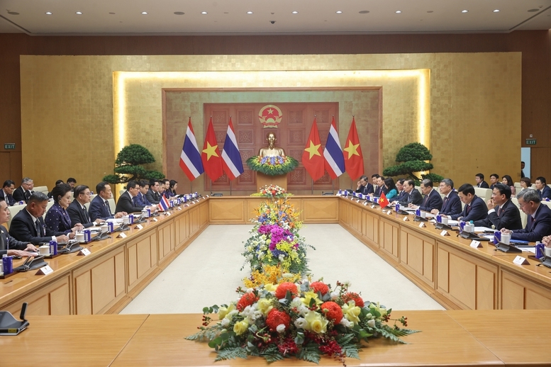 Thủ tướng Lê Minh Hưng hội đàm với Thủ tướng Vương quốc Thái Lan Anutin Charnvirakul - Ảnh: VGP