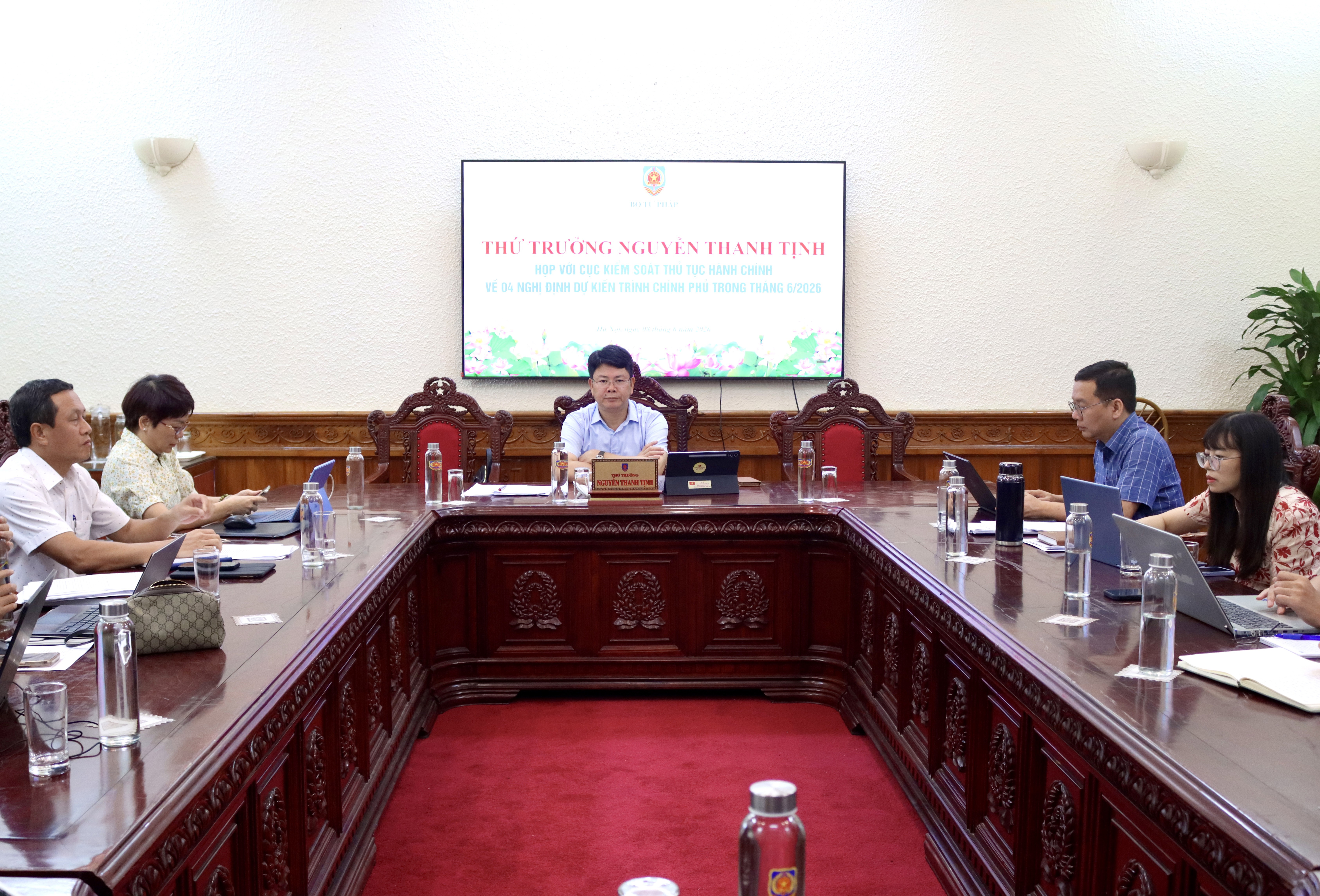 Quang cảnh buổi làm việc. Ảnh: MOJ.