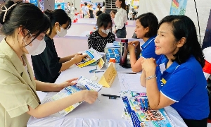 Doanh nghiệp tuyển dụng lao động. Ảnh: T.H.