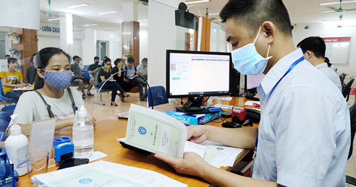 Chính thức thu tiền đóng bảo hiểm theo mức lương cơ...