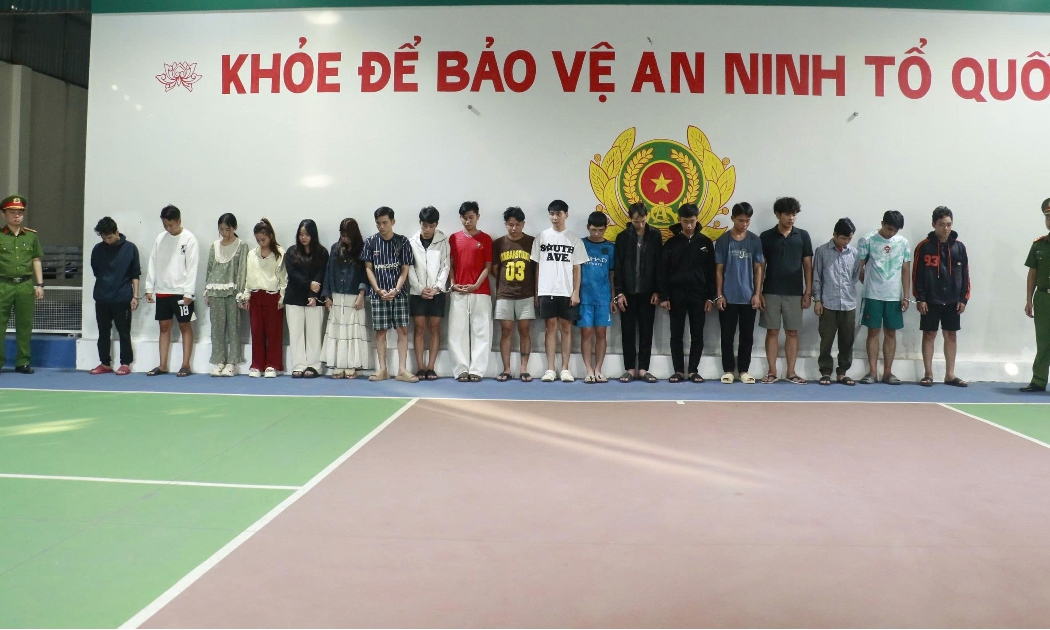 Các đối tượng bị bắt giữ. Ảnh: Công an Nghệ An