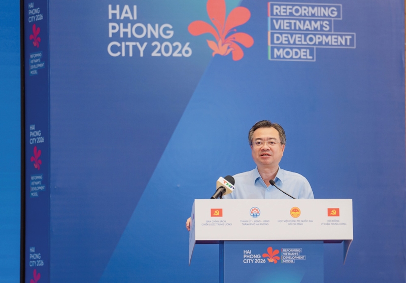 Strategic choice of development model