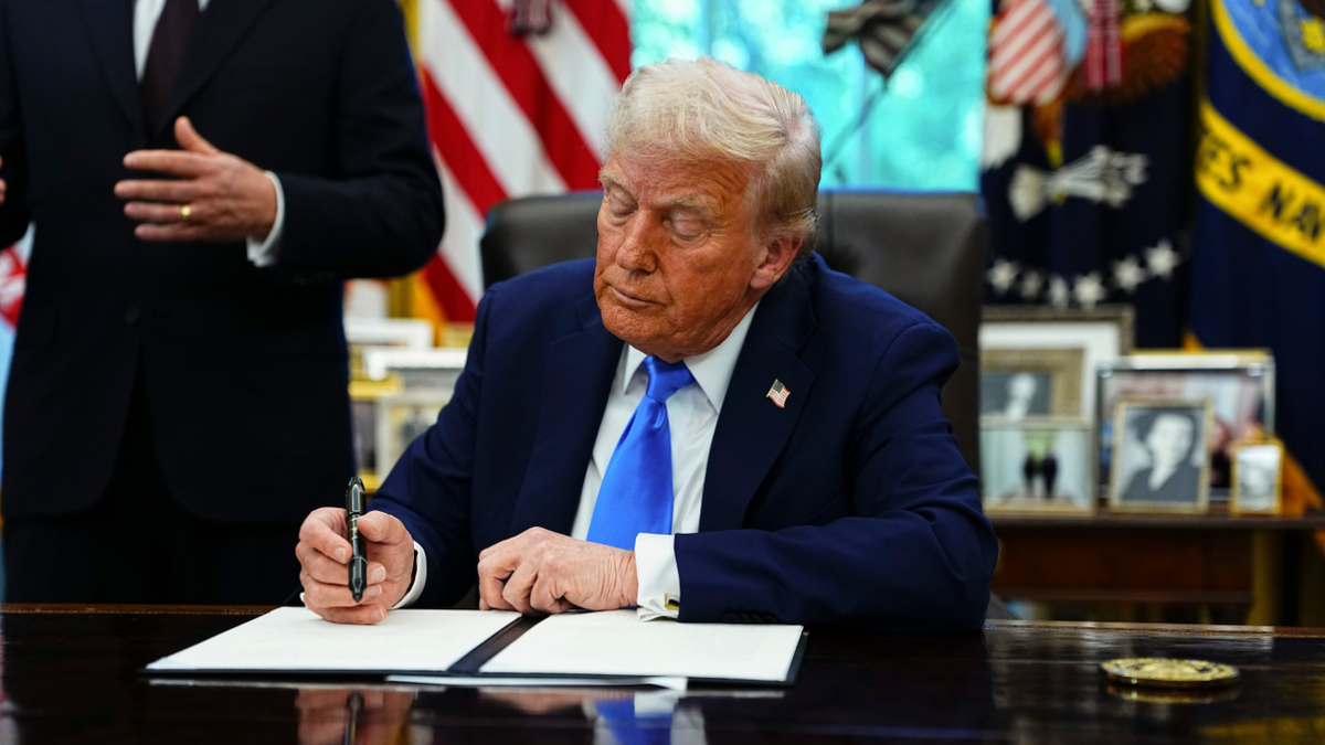 Tổng thống Donald Trump - Ảnh: Reuters