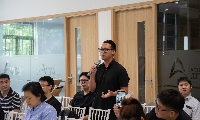 Sự phát triển mạnh mẽ của AI đang tạo ra một sự dịch chuyển đáng kể trong tiêu chuẩn năng lực của lực lượng lao động. 