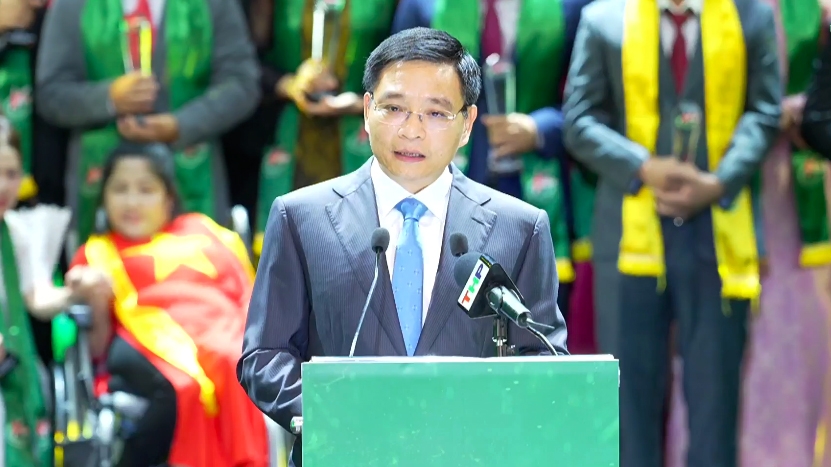 Phó Thủ tướng Nguyễn Văn Thắng đề nghị chuyển từ tôn vinh sang kiến tạo hệ sinh thái, hỗ trợ cho doanh nghiệp trẻ lớn lên bền vững.&nbsp;