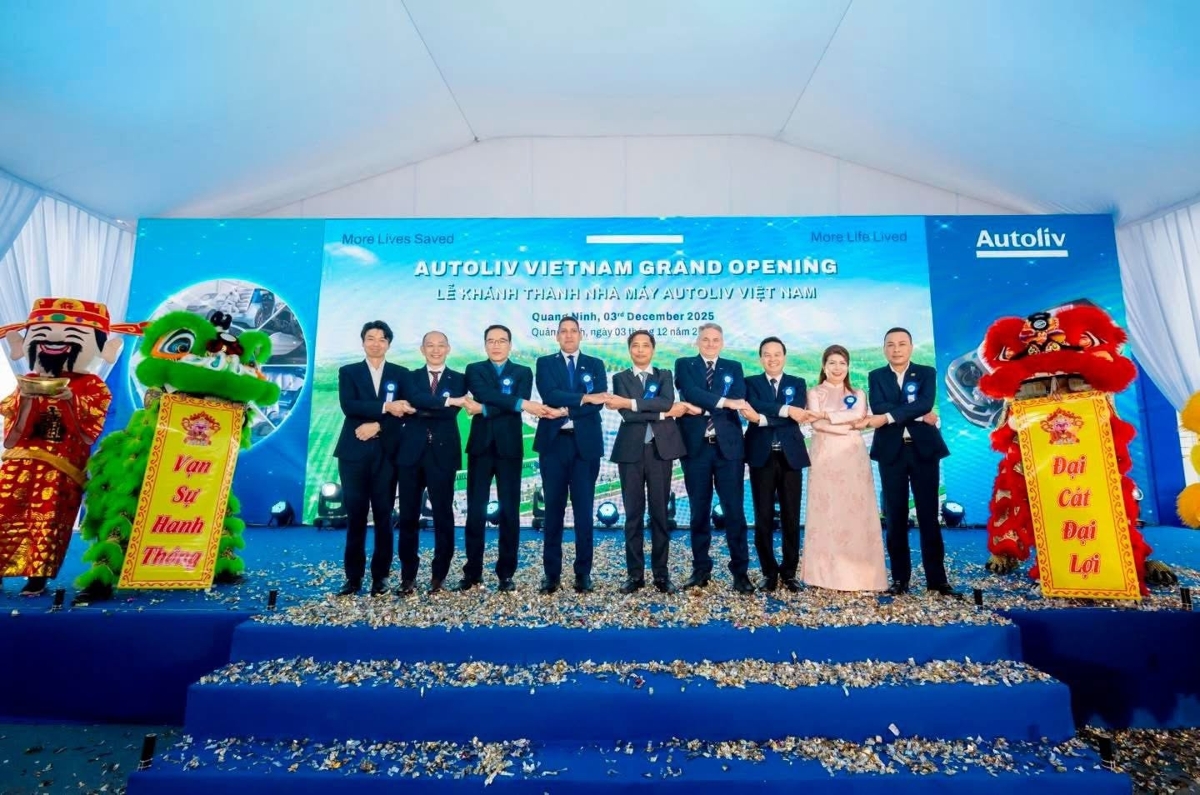 Buổi lễ Khánh thành Nhà máy Autoliv Việt Nam tại Bắc Ninh của nhà đầu tư Thụy Điển.