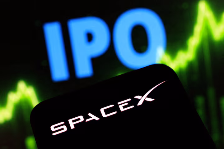 SpaceX đang đặt mục tiêu triển khai các thử nghiệm điện toán AI trên quỹ đạo đầu tiên vào cuối năm 2027