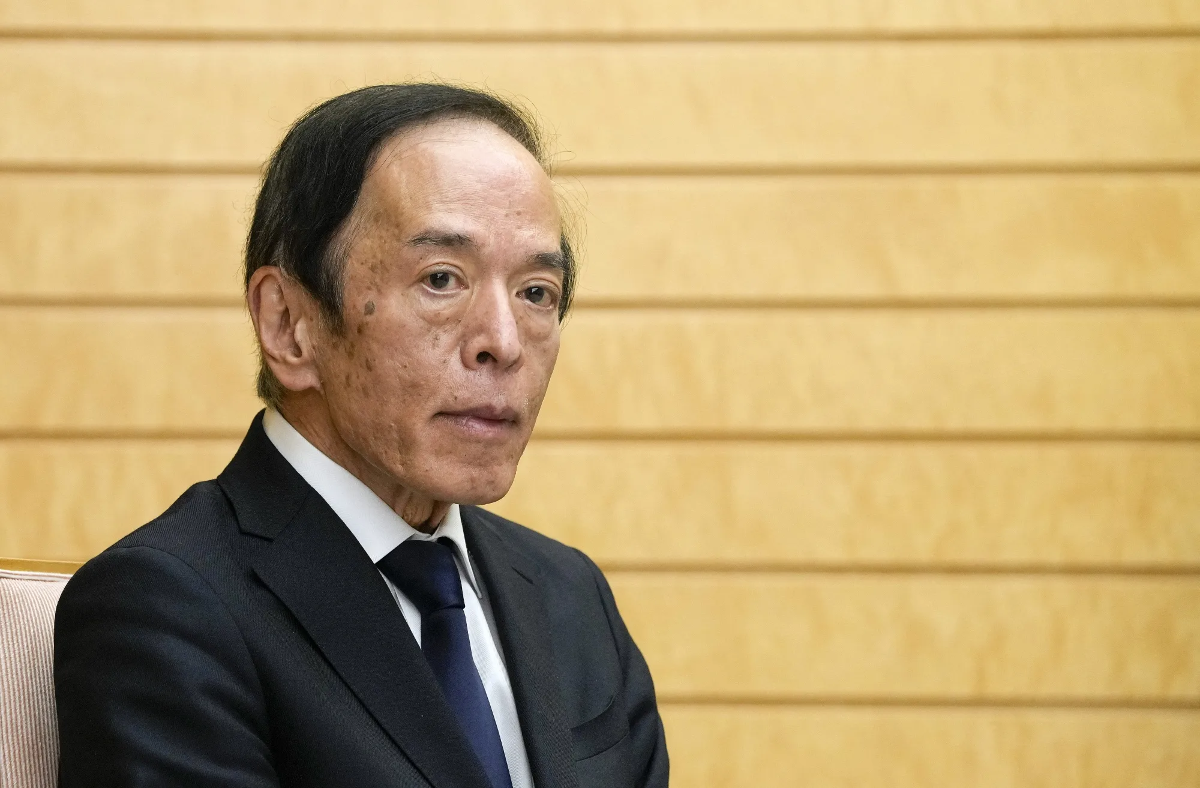 Thống đốc BOJ Kazuo Ueda - Ảnh: Bloomberg.