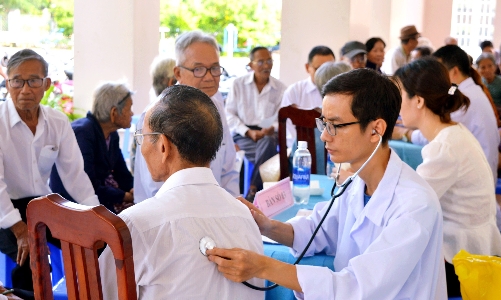 Hà Nội: Hướng dẫn khám sàng lọc miễn phí 12 nhóm bệnh phổ biến cho người dân