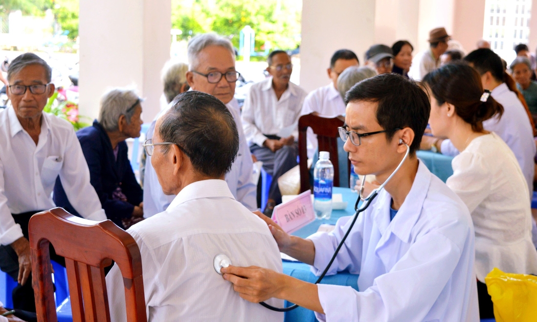 Hà Nội: Hướng dẫn khám sàng lọc miễn phí 12 nhóm bệnh phổ biến cho người dân
