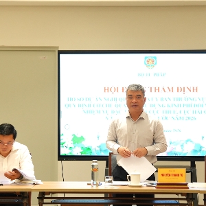 Thứ trưởng Bộ Tư pháp Nguyễn Thanh Tú chủ trì Hội đồng thẩm định. Ảnh: MOJ.