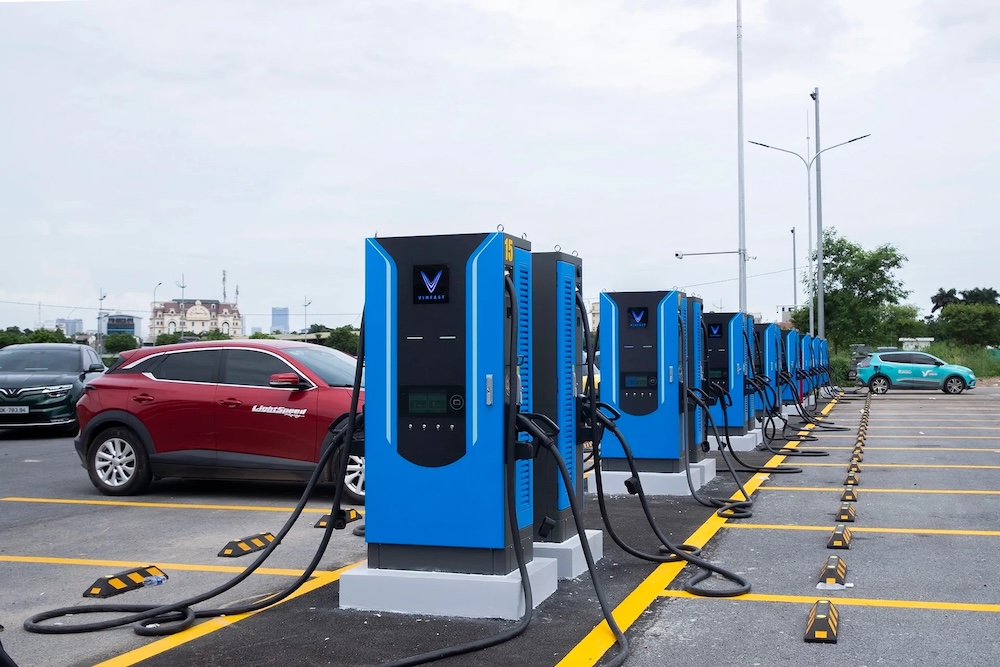 VinFast hiện vẫn đang dẫn đầu thị trường về hạ tầng trạm sạc cho xe điện.