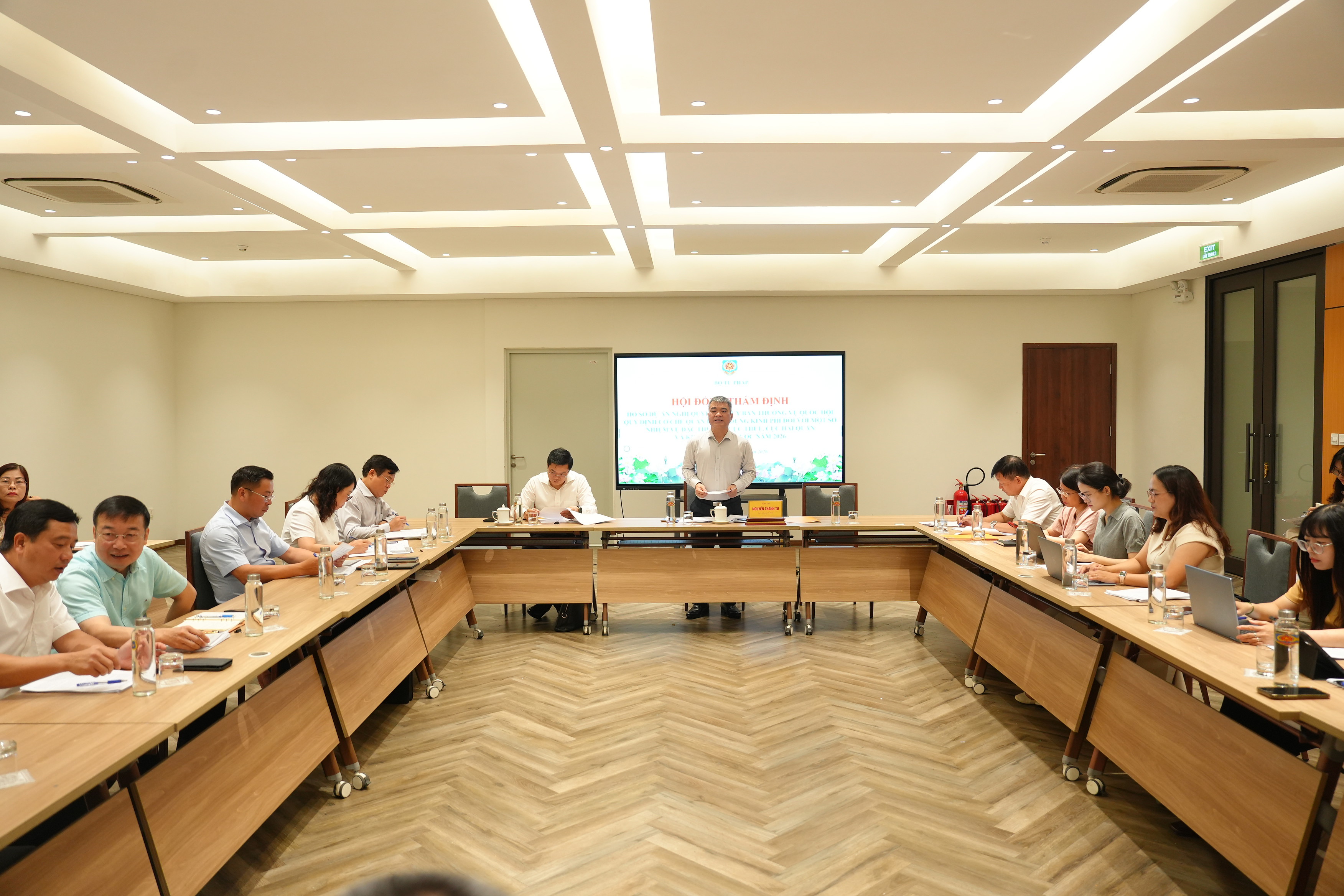 Quang cảnh buổi thẩm định. Ảnh: MOJ.