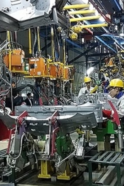 Politburo issues specific resolution on foreign-invested sector