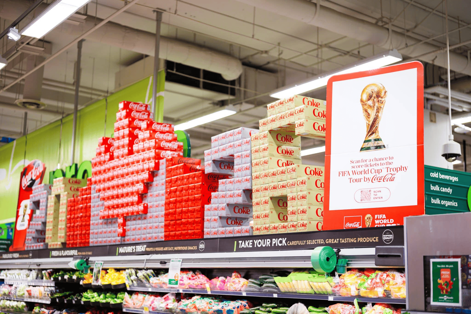 Thị trường tiêu dùng, dịch vụ “nóng” lên cùng World Cup