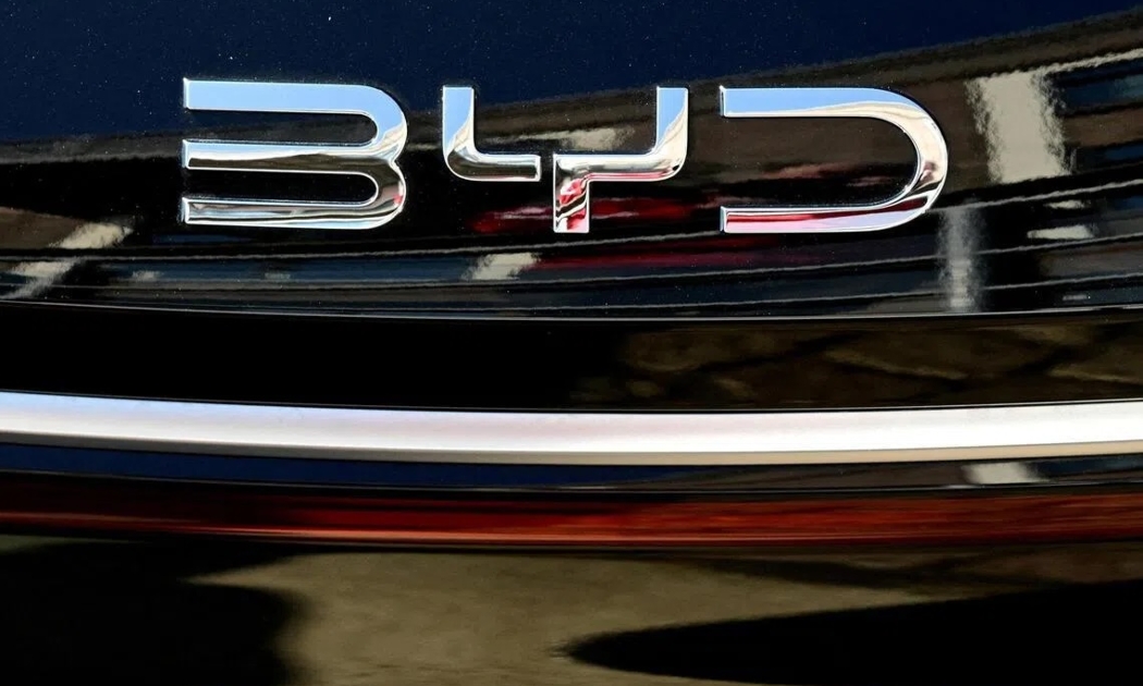 Cổ phiếu lao dốc, BYD vẫn đặt mục tiêu trở thành nhà sản xuất ô tô lớn nhất thế giới