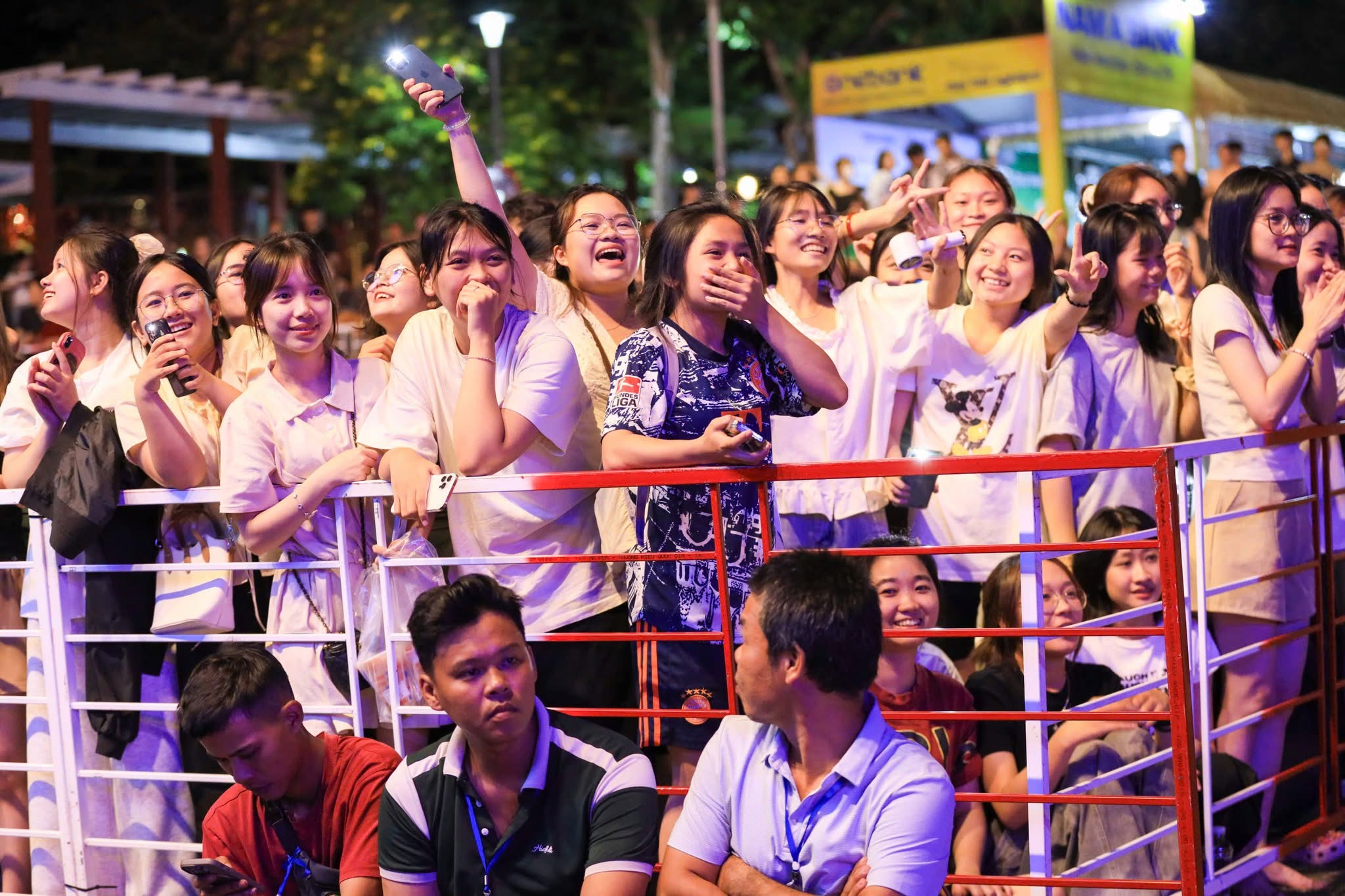 Chương trình thu hút sự quan tâm của nhiều du khách khi đến Huế dịp Festival.