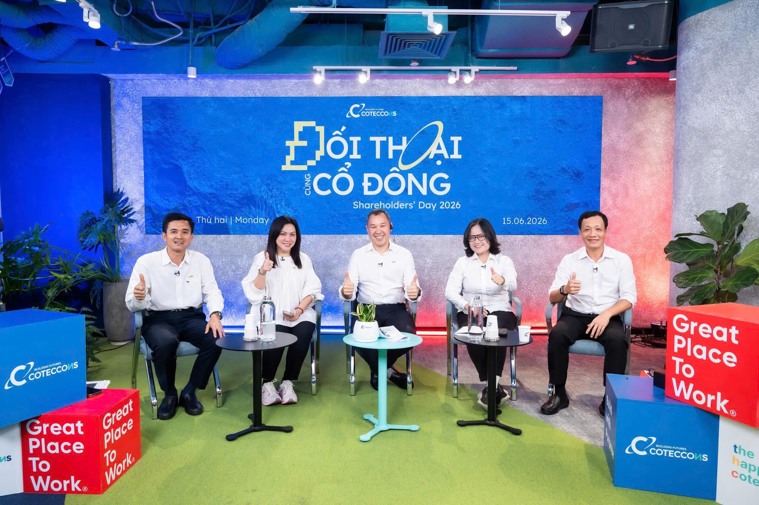 Công ty cổ phần Xây dựng Coteccons (HOSE: CTD) tổ chức chương trình đối thoại cổ đông bằng hình thức trực tuyến để cập nhật tình hình kinh doanh và chiến lược phát triển trong giai đoạn tới 