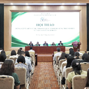 Ủy ban Chứng khoán Nhà nước tổ chức Hội thảo góp ý dự thảo sửa đổi Luật chứng khoán.