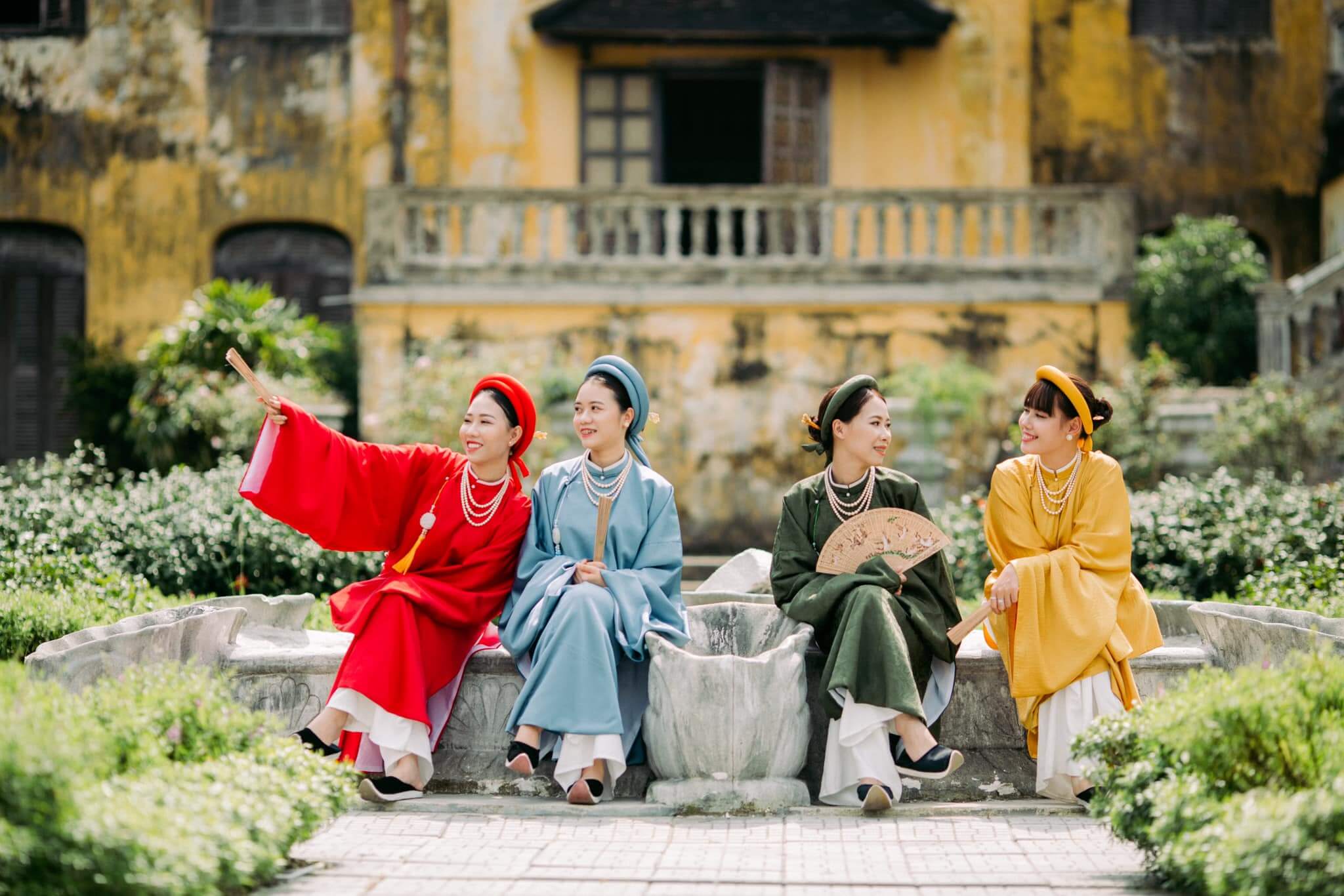 Huế cũng tạo nên một trào lưu du lịch trên các nền tảng mạng xã hội. Ảnh: Vietravel