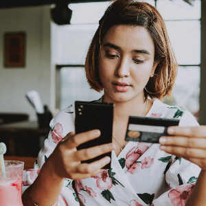 Người tiêu dùng hiện đang rất thận trọng trong chi tiêu.
