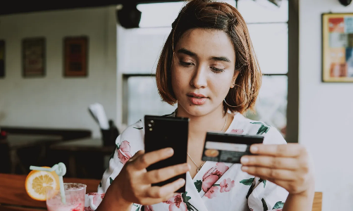 Giới trẻ đang rời xa xu hướng “mua sắm bốc đồng”