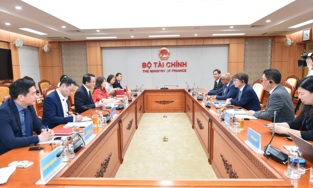 Việt Nam và ADB tăng cường hợp tác phát triển các dự án quy mô lớn