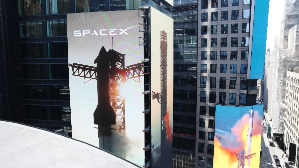Cổ phiếu SpaceX tiếp tục tăng nóng, vốn hóa vượt 2,5 nghìn tỷ USD