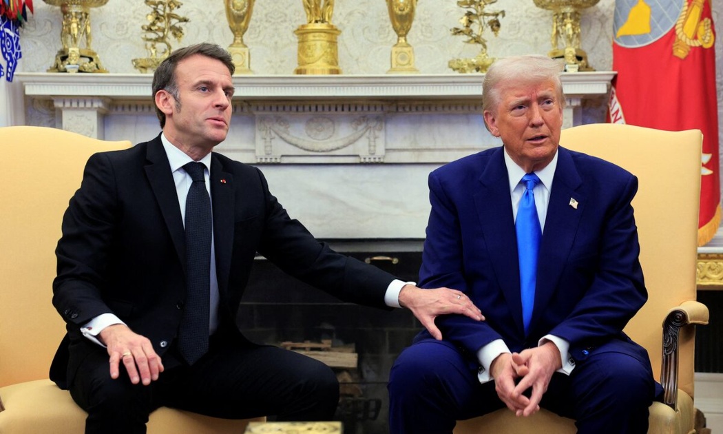Tổng thống Trump dọa áp thuế quan 100% lên rượu vang Pháp