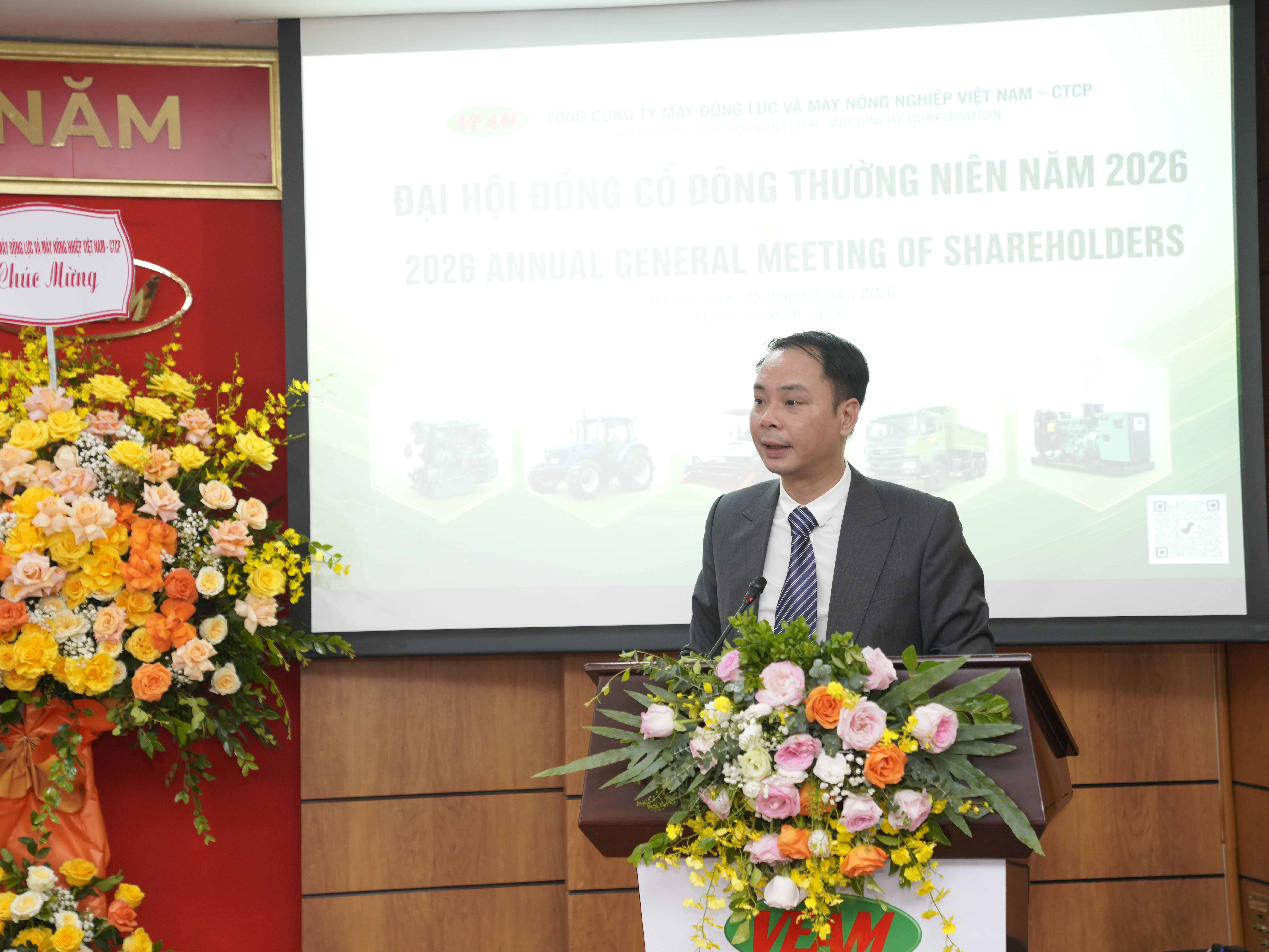Ông Ngô Khải Hoàn, Chủ tịch Hội đồng quản trị VEAM, phát biểu tại Đại hội đồng cổ đông thường niên năm 2026. Ảnh: VEAM.