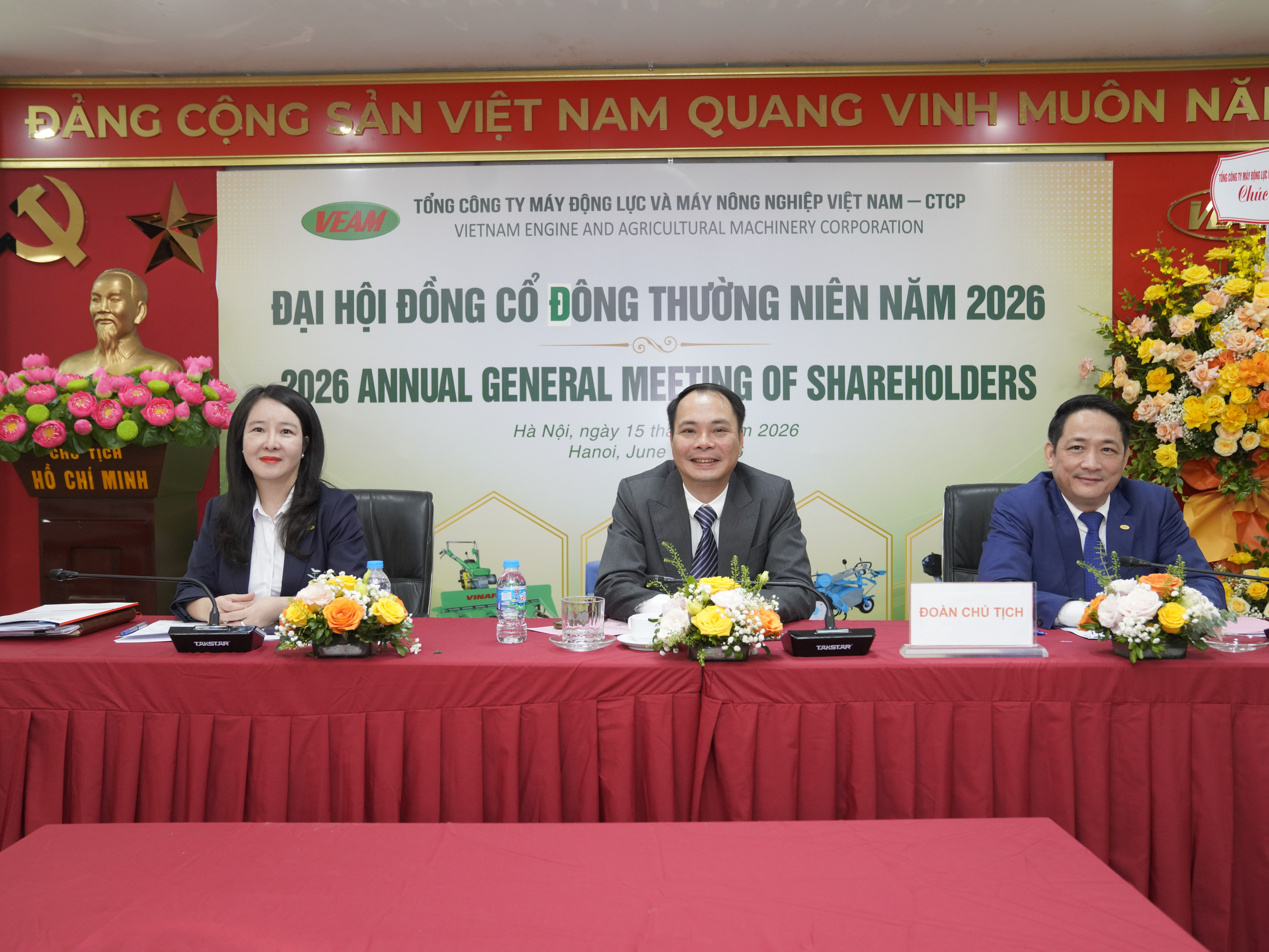 Đoàn Chủ tịch điều hành Đại hội đồng cổ đông thường niên năm 2026 của VEAM. Ảnh: VEAM.
