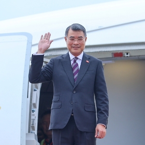 Thủ tướng Lê Minh Hưng lên đường dự Hội nghị Cấp cao kỷ niệm 35 năm quan hệ ASEAN-Nga - Ảnh: VGP
